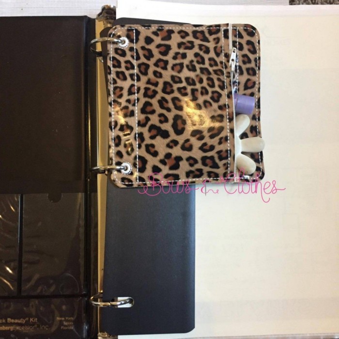 Binder Vinyl Zipper Purse - Image 2