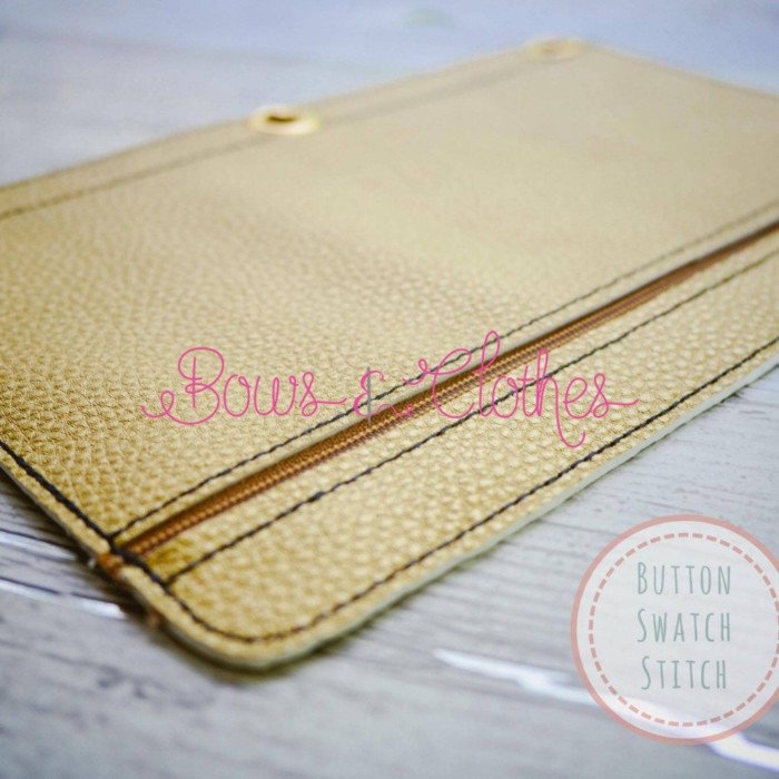 Binder Vinyl Zipper Purse - Image 5