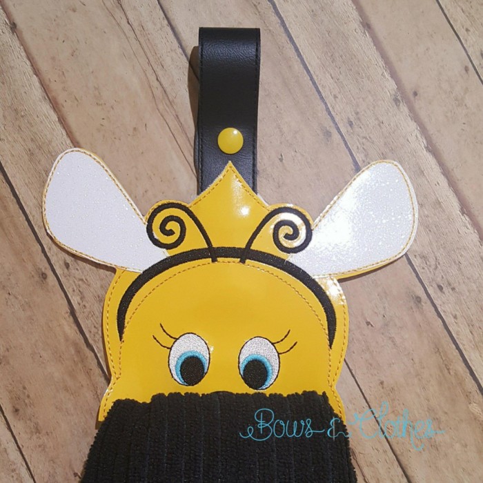 Bumble Bee Towel Topper ITH